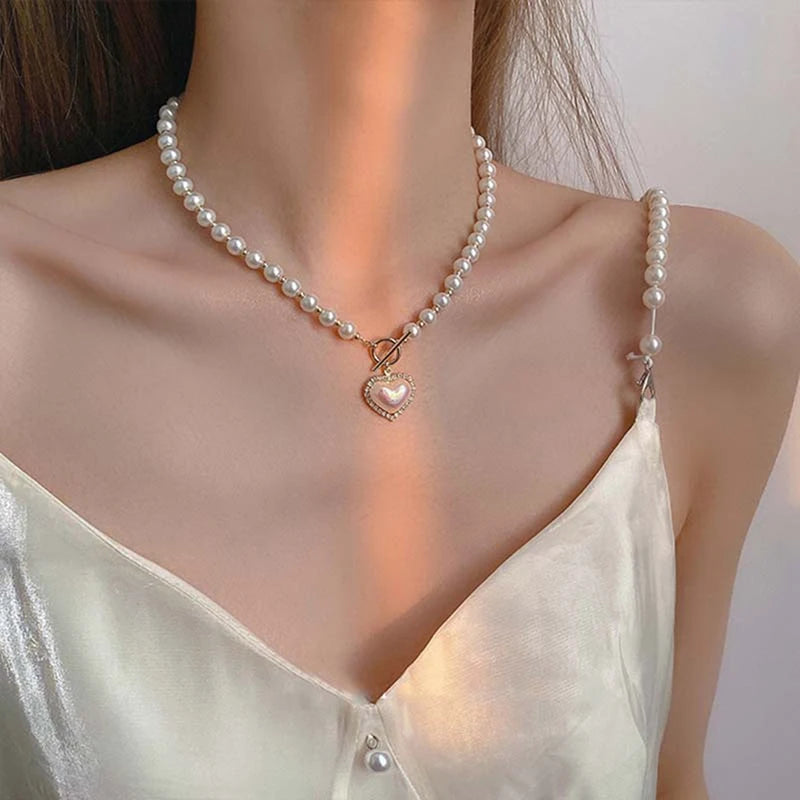 Colar Coração de Pérolas Elegante